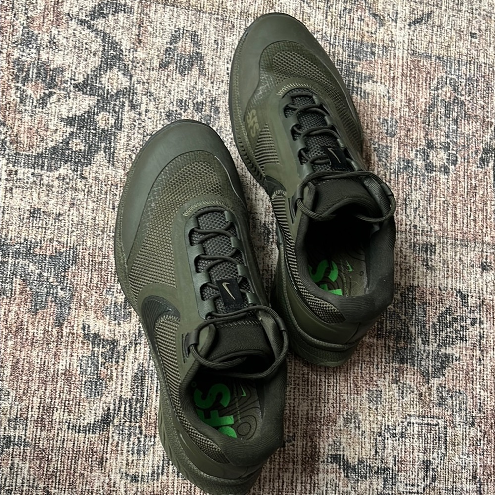 Men’s Nike React SFB Carbon Low Sneakers